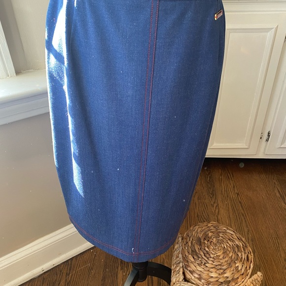 Escada 2-Piece Wool Blend Red Stitching Blue & Red  Style Skirt Suit 36 Size 6 - Picture 3 of 14